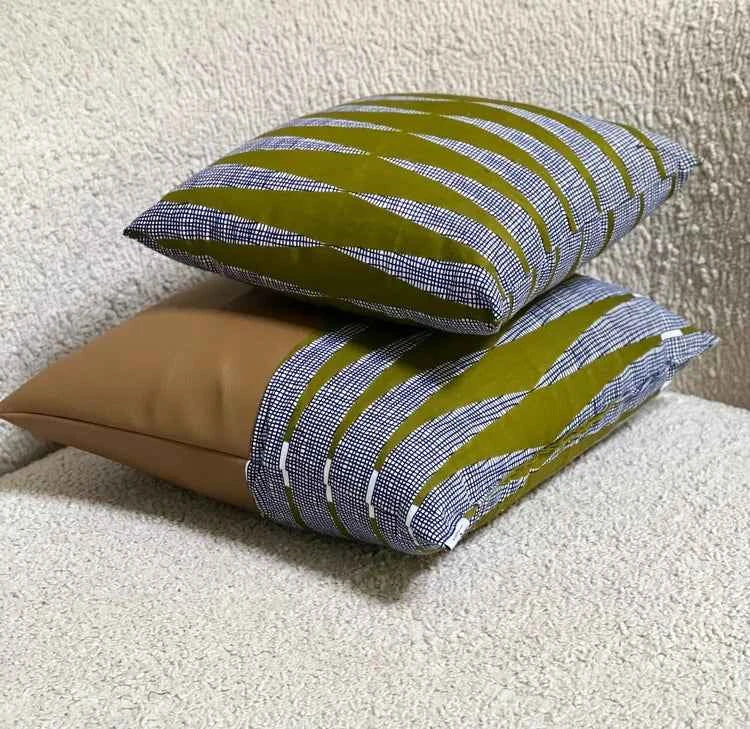 Para Tribal Print Handmade Pillow