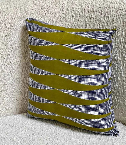 Para Tribal Print Handmade Pillow